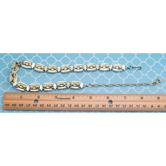 Vintage Light Gold Tone Wavy Butterflies Choker Necklace 16 inch - R21 - Picture 3 of 3